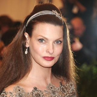 Linda Evangelista in PUNK: Chaos to Couture Costume Institute Gala