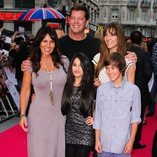 Linda Lusardi in UK Premiere of Katy Perry: Part of Me - Arrivals