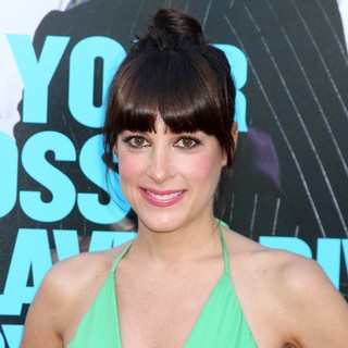 Lindsay Sloane in The Los Angeles Premiere of Horrible Bosses - Arrivals