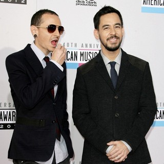 Chester Bennington, Mike Shinoda, Linkin Park in The 40th Anniversary American Music Awards - Arrivals