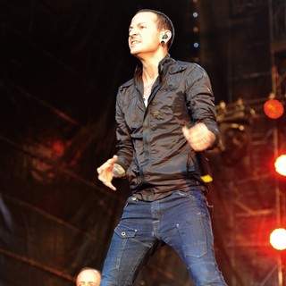 Dave Farrell, Chester Bennington, Linkin Park in Linkin Park Performing at Maxidrom Music Festival