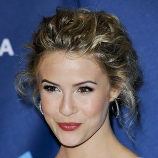 Linsey Godfrey