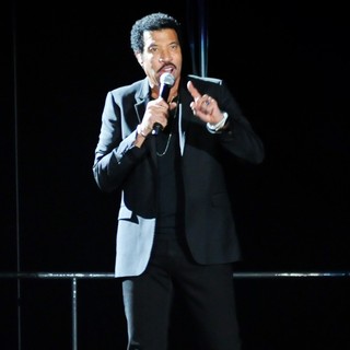 Lionel Richie Performs During His Tuskegee Tour