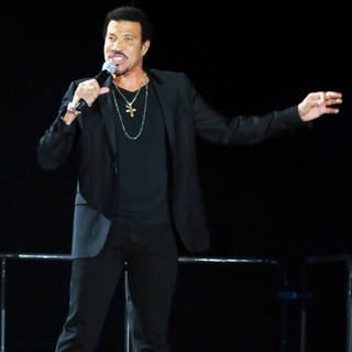 Lionel Richie Performs During His Tuskegee Tour