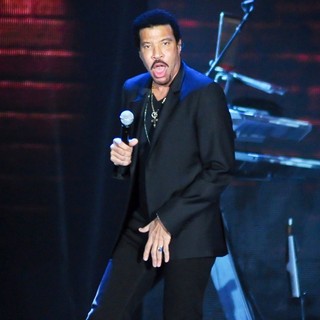 Lionel Richie Performs During His Tuskegee Tour