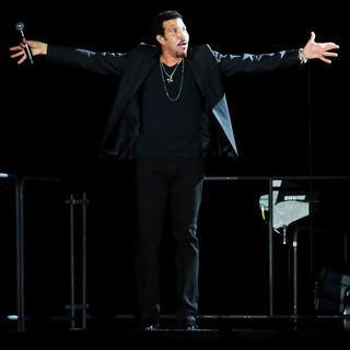 Lionel Richie Performs During His Tuskegee Tour
