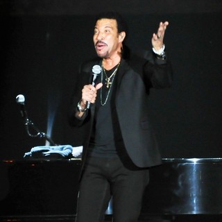 Lionel Richie Performs During His Tuskegee Tour