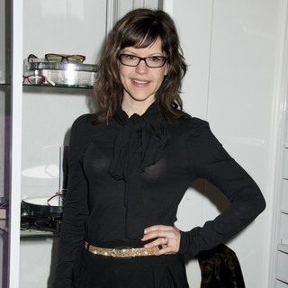 Lisa Loeb Makes An Appearance for Classique Eyewear at Vision Expo East - lisa-loeb-classique-eyewear-01