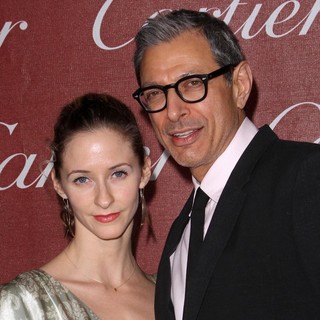 Jeff Goldblum in The 23rd Annual Palm Springs International Film Festival Awards Gala - Arrivals - livingston-goldblum-23rd-annual-palm-springs-international-film-festival-awards-01
