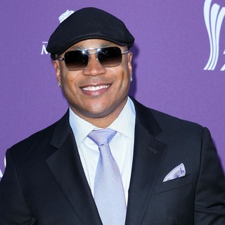 LL Cool J in 2012 ACM Awards - Arrivals