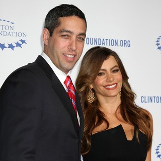 Nick Loeb, Sofia Vergara in The Clinton Foundation's A Decade of Difference Gala