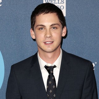 Logan Lerman in 24th Annual GLAAD Media Awards - Arrivals - logan-lerman-24th-annual-glaad-media-awards-01