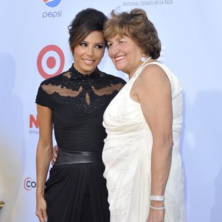 Eva Longoria in 2012 NCLR ALMA Awards - Arrivals - longoria-mireles-2012-nclr-alma-awards-01