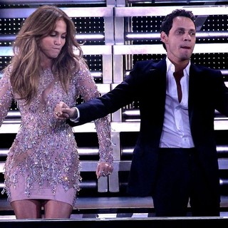 Jennifer Lopez, Marc Anthony in Q Viva Show