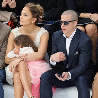Jennifer Lopez, Emme Anthony, Casper Smart in Paris Fashion Week Spring-Summer 2013 - Chanel - Front Row