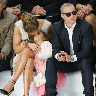 Jennifer Lopez, Emme Anthony, Casper Smart in Paris Fashion Week Spring-Summer 2013 - Chanel - Front Row