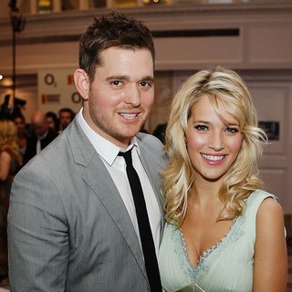 Luisana Lopilato in The Nordoff Robbins O2 Silver Clef Awards - lopilato-buble-nordoff-robbins-o2-silver-clef-awards-03