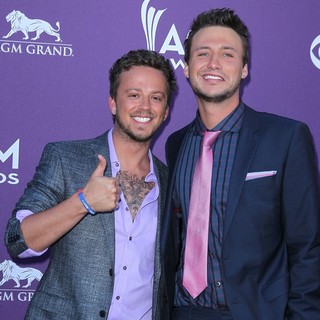 2012 ACM Awards - Arrivals