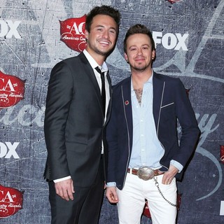 Love and Theft in 2012 American Country Awards - Arrivals