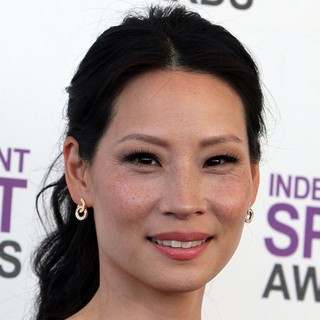 Lucy Liu in 27th Annual Independent Spirit Awards - Arrivals
