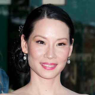 Lucy Liu in The 2011 CFDA Fashion Awards