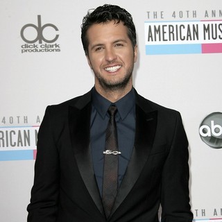 Luke Bryan in The 40th Anniversary American Music Awards - Arrivals