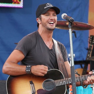 Luke Bryan in Luke Bryan Performs Live as Part of Good Morning America's Summer Concert Series