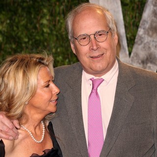 Jayni Luke, Chevy Chase in 2012 Vanity Fair Oscar Party - Arrivals