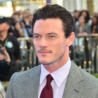 Luke Evans in World Premiere of Fast and Furious 6 - Arrivals - luke-evans-uk-premiere-fast-and-furious-6-02