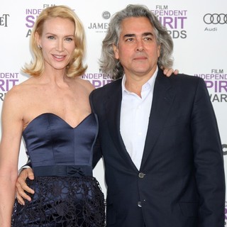 Kelly Lynch, 	Mitch Glazer in 27th Annual Independent Spirit Awards - Arrivals