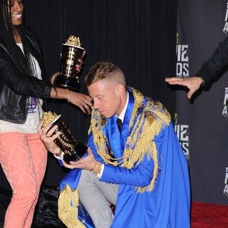 2013 MTV Movie Awards - Press Room