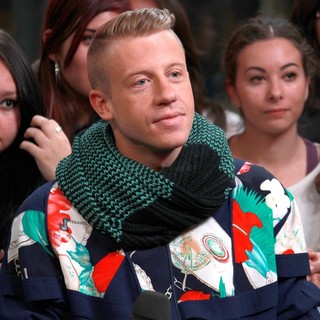 Macklemore in Macklemore and Ryan Lewis Appear on Much Music's New.Music.Live