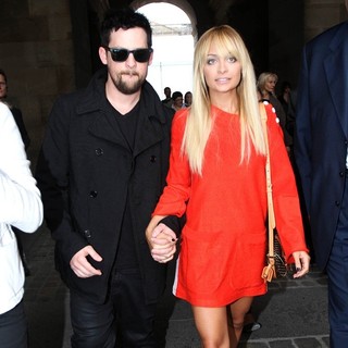 Joel Madden, Nicole Richie in Paris Fashion Week Spring-Summer 2012 Ready to Wear - Louis Vuitton - Outside Arrivals