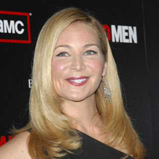 Jennifer Westfeldt in AMC's "Mad Men" Season 4 Premiere - Arrivals
