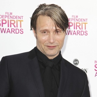 Mads Mikkelsen in 2013 Film Independent Spirit Awards - Arrivals - mads-mikkelsen-2013-film-independent-spirit-awards-02