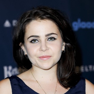 Mae Whitman in 24th Annual GLAAD Media Awards - Arrivals - mae-whitman-24th-annual-glaad-media-awards-02