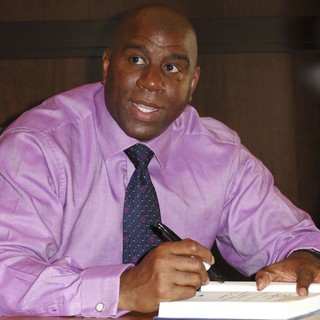 Magic Johnson in Magic Johnson Signing for His Book 32 Ways to be A Champion in Business