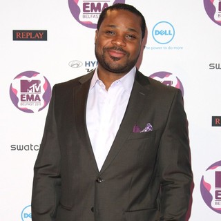 Malcolm-Jamal Warner in The MTV Europe Music Awards 2011 (EMAs) - Arrivals