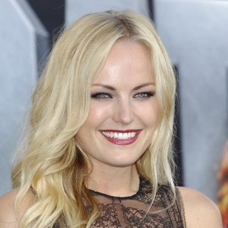 Malin Akerman in Battleship Premiere - Arrivals - malin-akerman-premiere-battleship-01