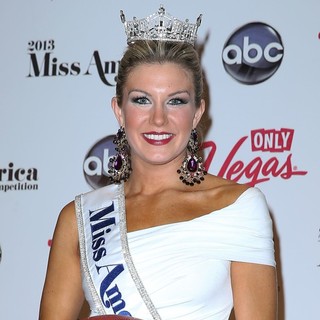 Mallory Hagan in 2013 Miss America Mallory Hagan Holds Her First Press Conference