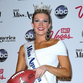 Mallory Hagan in 2013 Miss America Mallory Hagan Holds Her First Press Conference