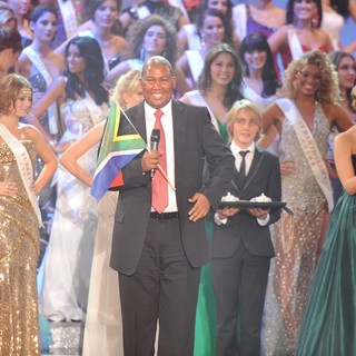 Zwelivelile Mandela, Alexandria Mills in Miss World 2011
