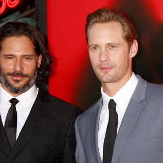 Joe Manganiello in Premiere of HBO's True Blood Season 6 - Arrivals - manganiello-skarsgard-premiere-true-blood-season-6-01