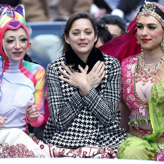 Marion Cotillard in Harvard University's Hasty Pudding Theatricals 2013 Woman of The Year Parade Ceremony