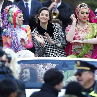 Marion Cotillard in Harvard University's Hasty Pudding Theatricals 2013 Woman of The Year Parade Ceremony
