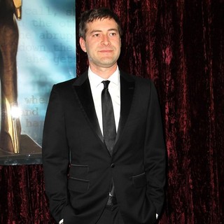 2013 Writers Guild Awards - Arrivals