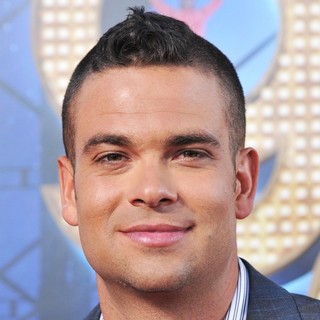 Mark Salling in The World Premiere of Glee The 3D Concert Movie - Arrivals
