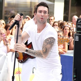 Adam Levine, Maroon 5 in Maroon 5 Perform Live as Part of The Today' Show's Concert Series
