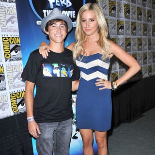 Vincent Martella, Ashley Tisdale in 2011 Comic Con Convention - Day 2 - Phineas and Ferb - Press Conference