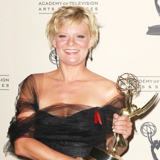 Martha Plimpton in 2012 Creative Arts Emmy Awards - Press Room - martha-plimpton-2012-creative-arts-emmy-awards-press-room-03